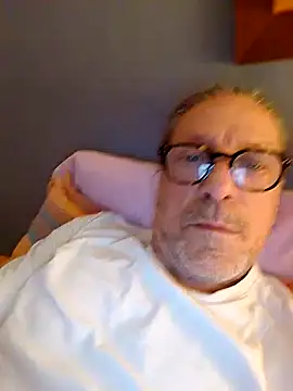 Deddyitalia3p online show from September 2025 09:20:02 PM