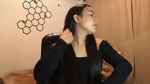 amelia hall online show from November 2025 12:48:01 PM