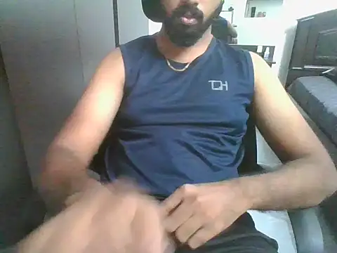 lovelyakash69 online show from September 2025 05:23:01 AM