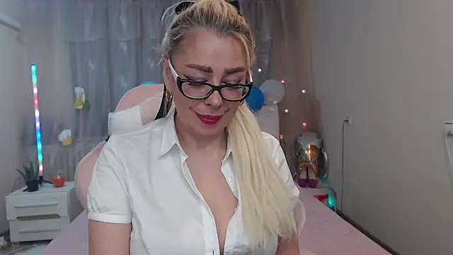 KatrinaCharm online show from October 2025 06:22:02 AM