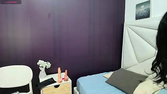 paula zambrano7 online show from October 2025 01:45:02 PM