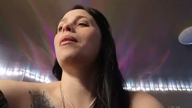 Snapshot of mavismable chatting on November 2025 04:04:01 AM mavismable online show from November 2025 04:04:01 AM