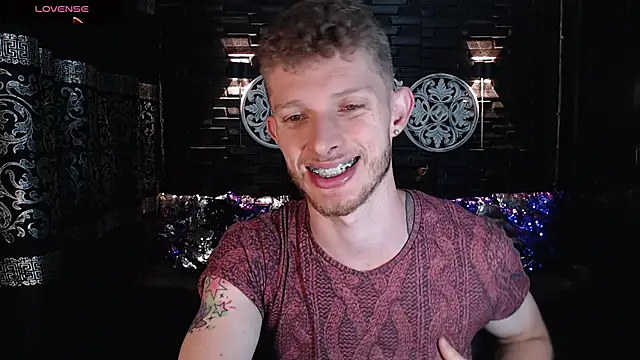 Snapshot of andrewxbi chatting on October 2025 11:20:02 AM andrewxbi online show from October 2025 11:20:02 AM