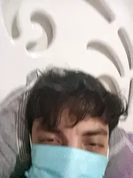 Snapshot of leona633 chatting on March 2025 12:35:02 PM leona633 online show from March 2025 12:35:02 PM