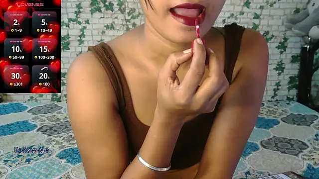 Snapshot of Trishna_love chatting on October 2025 02:52:01 AM Trishna love online show from October 2025 02:52:01 AM