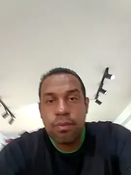 Snapshot of elnegro707070 chatting on October 2025 11:06:02 AM elnegro707070 online show from October 2025 11:06:02 AM