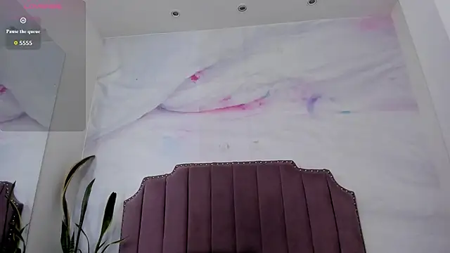 Dulce Quintana online show from November 2025 12:27:01 PM