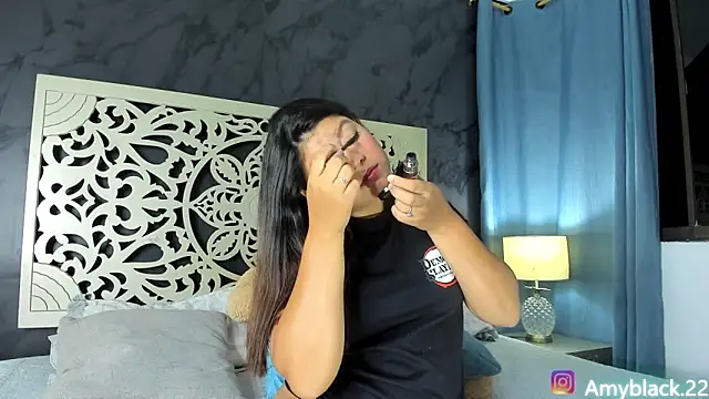 Amyblack   online show from September 2025 01:29:01 AM