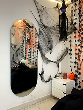 Kariina  69 online show from November 2025 03:27:01 AM