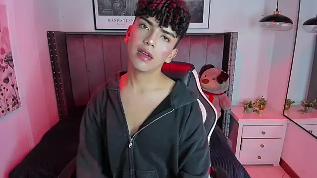 Niick Twink online show from September 2025 05:04:01 PM