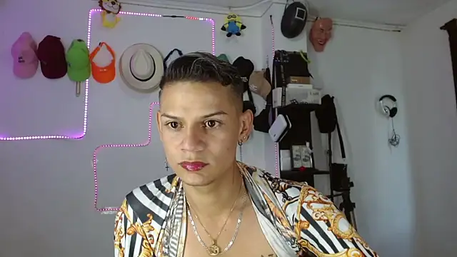 Snapshot of axce1_boy24 chatting on September 2025 06:41:02 PM axce1 boy24 online show from September 2025 06:41:02 PM