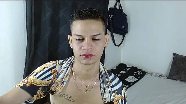 Snapshot of axce1_boy24 chatting on October 2025 12:03:01 PM axce1 boy24 online show from October 2025 12:03:01 PM