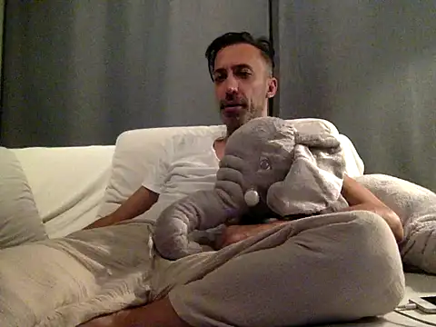 who am i x404 online show from September 2025 09:47:02 PM