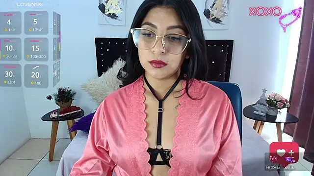 Snapshot of Ariana_F_W chatting on December 2025 01:29:02 PM Ariana F W online show from December 2025 01:29:02 PM