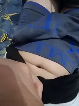 Snapshot of amirzinou chatting on March 2025 01:34:02 AM amirzinou online show from March 2025 01:34:02 AM