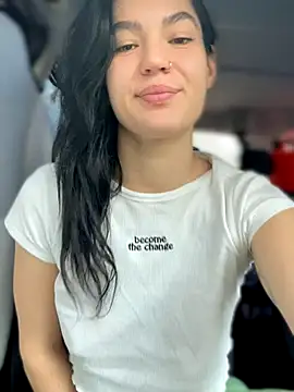 MeekyRich online show from October 2025 03:13:02 AM