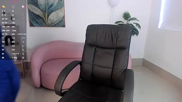 Snapshot of kylie_soraya chatting on October 2025 05:33:01 PM kylie soraya online show from October 2025 05:33:01 PM