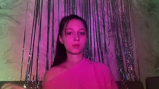 Snapshot of YourTemptation_ chatting on December 2025 02:33:01 PM YourTemptation online show from December 2025 02:33:01 PM