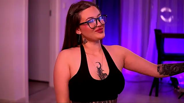 AryaDeluna online show from October 2025 06:15:01 PM