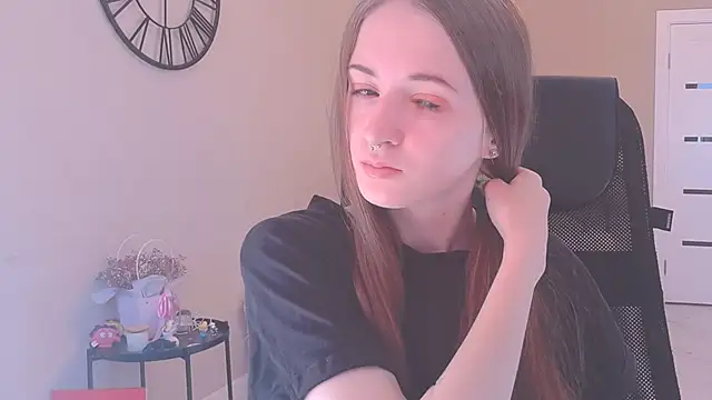 KateKayer online show from September 2025 08:17:01 AM