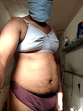 Snapshot of Brown69_guy chatting on October 2025 09:32:01 AM Brown69 guy online show from October 2025 09:32:01 AM