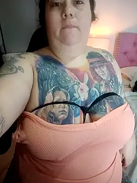 Snapshot of kai_cenat chatting on October 2025 11:24:01 AM kai cenat online show from October 2025 11:24:01 AM