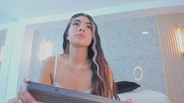 Antonella west online show from September 2025 09:59:02 PM