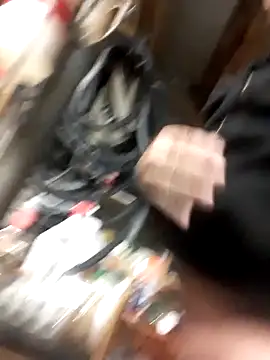 Snapshot of Vince072 chatting on October 2025 02:06:02 PM Vince072 online show from October 2025 02:06:02 PM