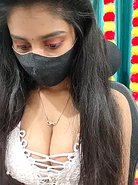 Snapshot of Aanya_hotty chatting on November 2025 02:33:01 PM Aanya hotty online show from November 2025 02:33:01 PM