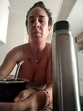 agustinalatina online show from October 2025 09:21:01 AM