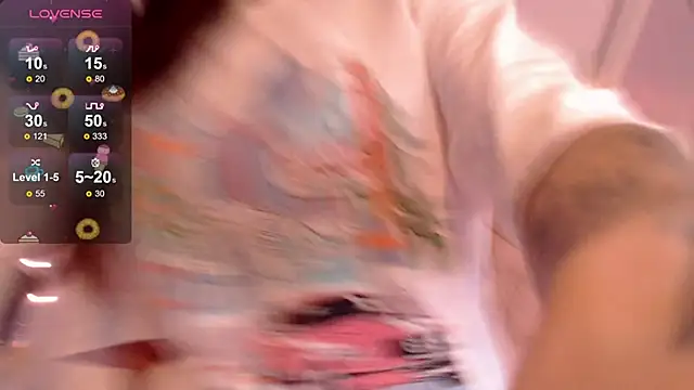 Snapshot of HolyMiax chatting on October 2025 03:35:01 AM HolyMiax online show from October 2025 03:35:01 AM