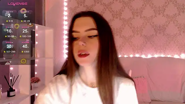 Snapshot of HolyMiax chatting on October 2025 03:47:01 AM HolyMiax online show from October 2025 03:47:01 AM