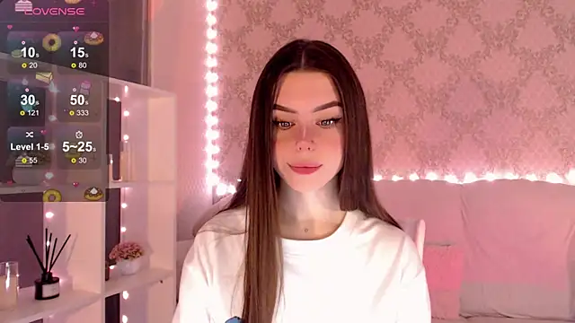 Snapshot of HolyMiax chatting on October 2025 03:38:02 AM HolyMiax online show from October 2025 03:38:02 AM