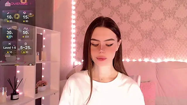 Snapshot of HolyMiax chatting on October 2025 03:31:02 AM HolyMiax online show from October 2025 03:31:02 AM