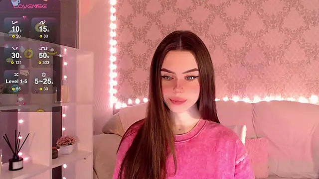 Snapshot of HolyMiax chatting on October 2025 03:40:02 AM HolyMiax online show from October 2025 03:40:02 AM