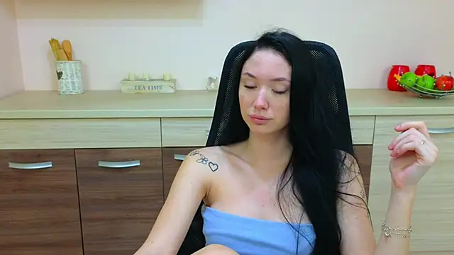 Snapshot of Ivanna__Rose chatting on October 2025 05:22:02 AM Ivanna Rose online show from October 2025 05:22:02 AM