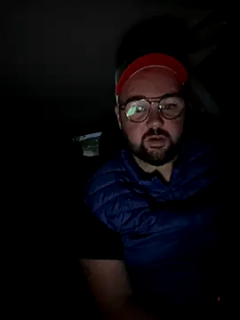 chubby575468LUX online show from September 2025 06:08:01 PM