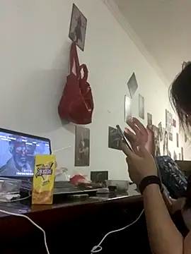 Hui521 online show from October 2025 03:21:02 PM