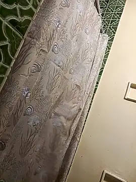 Snapshot of andrea_sweet8 chatting on November 2025 06:18:02 PM andrea sweet8 online show from November 2025 06:18:02 PM