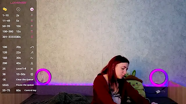 Snapshot of Mini_Lady1 chatting on October 2025 08:32:01 AM Mini Lady1 online show from October 2025 08:32:01 AM