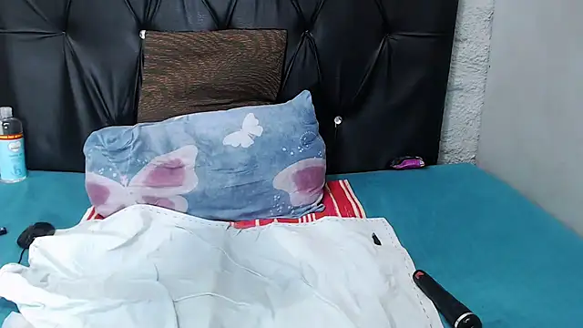 Snapshot of babyotria chatting on November 2025 07:05:02 PM babyotria online show from November 2025 07:05:02 PM