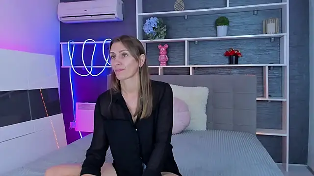 Snapshot of ChristyBrook chatting on October 2025 07:11:02 PM ChristyBrook online show from October 2025 07:11:02 PM