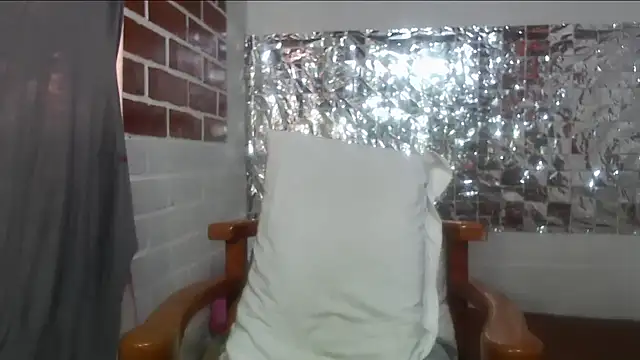 rose-crystal online show from October 2025 01:44:02 PM