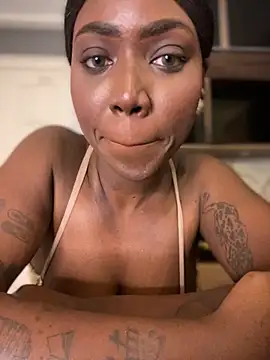 Snapshot of Alexia_24 chatting on October 2025 12:47:01 AM Alexia 24 online show from October 2025 12:47:01 AM