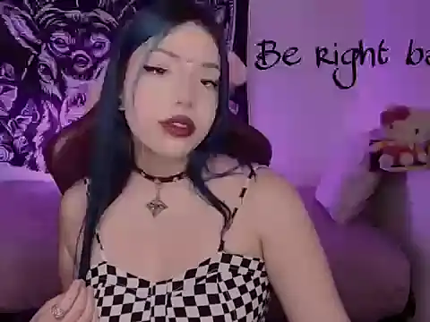 revenmiller  online show from October 2025 01:20:01 PM