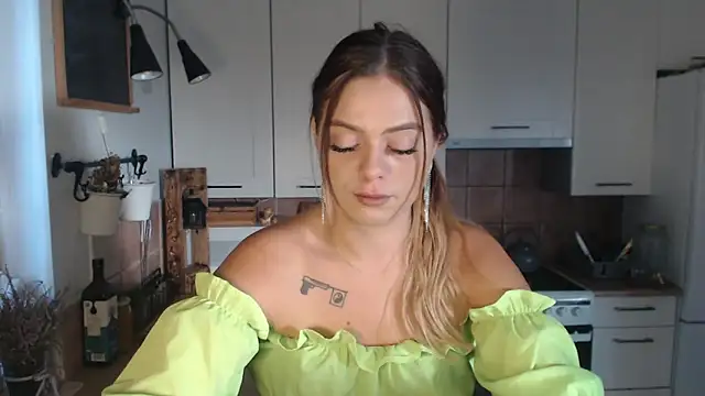 BuffyxLUST online show from October 2025 07:15:01 AM