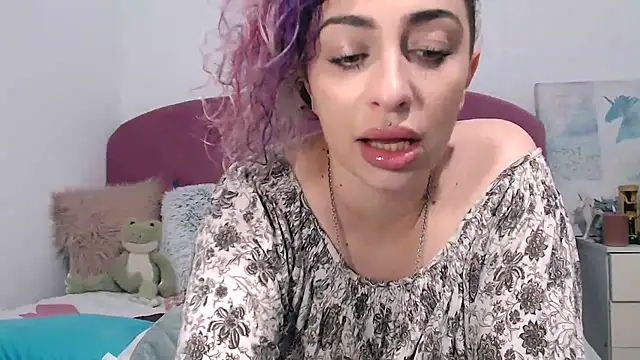 Snapshot of AAARUNY chatting on November 2025 11:34:01 AM AAARUNY online show from November 2025 11:34:01 AM