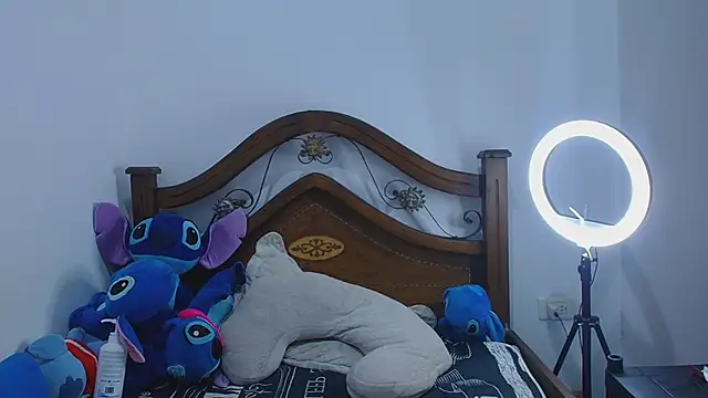 Snapshot of Aria_Arthur chatting on October 2025 10:54:02 AM Aria Arthur online show from October 2025 10:54:02 AM