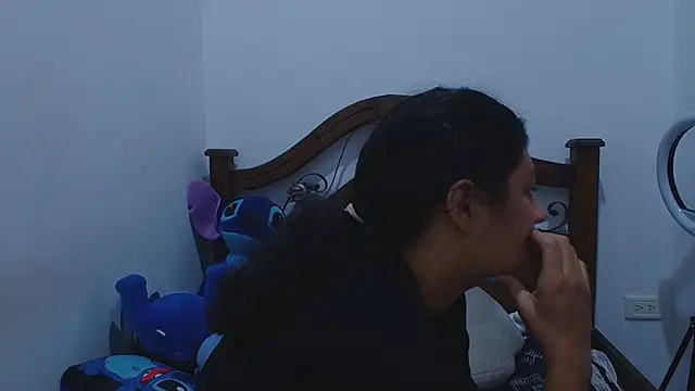 Snapshot of Aria_Arthur chatting on October 2025 11:18:01 AM Aria Arthur online show from October 2025 11:18:01 AM