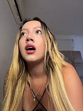 Becca Johnson u online show from November 2025 03:18:02 AM